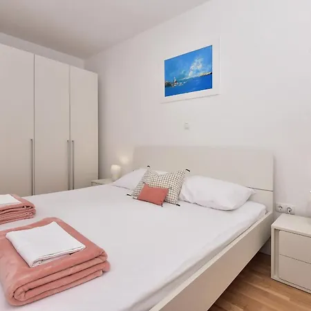 Sunshine Lägenhet *